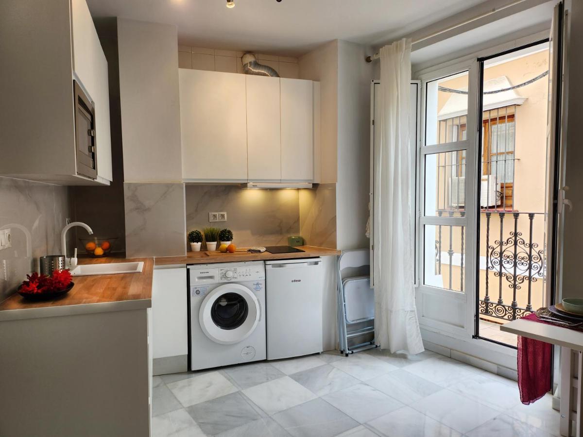 Lovely Center Apartments - Balcony Lux Sol Sevilha Exterior foto